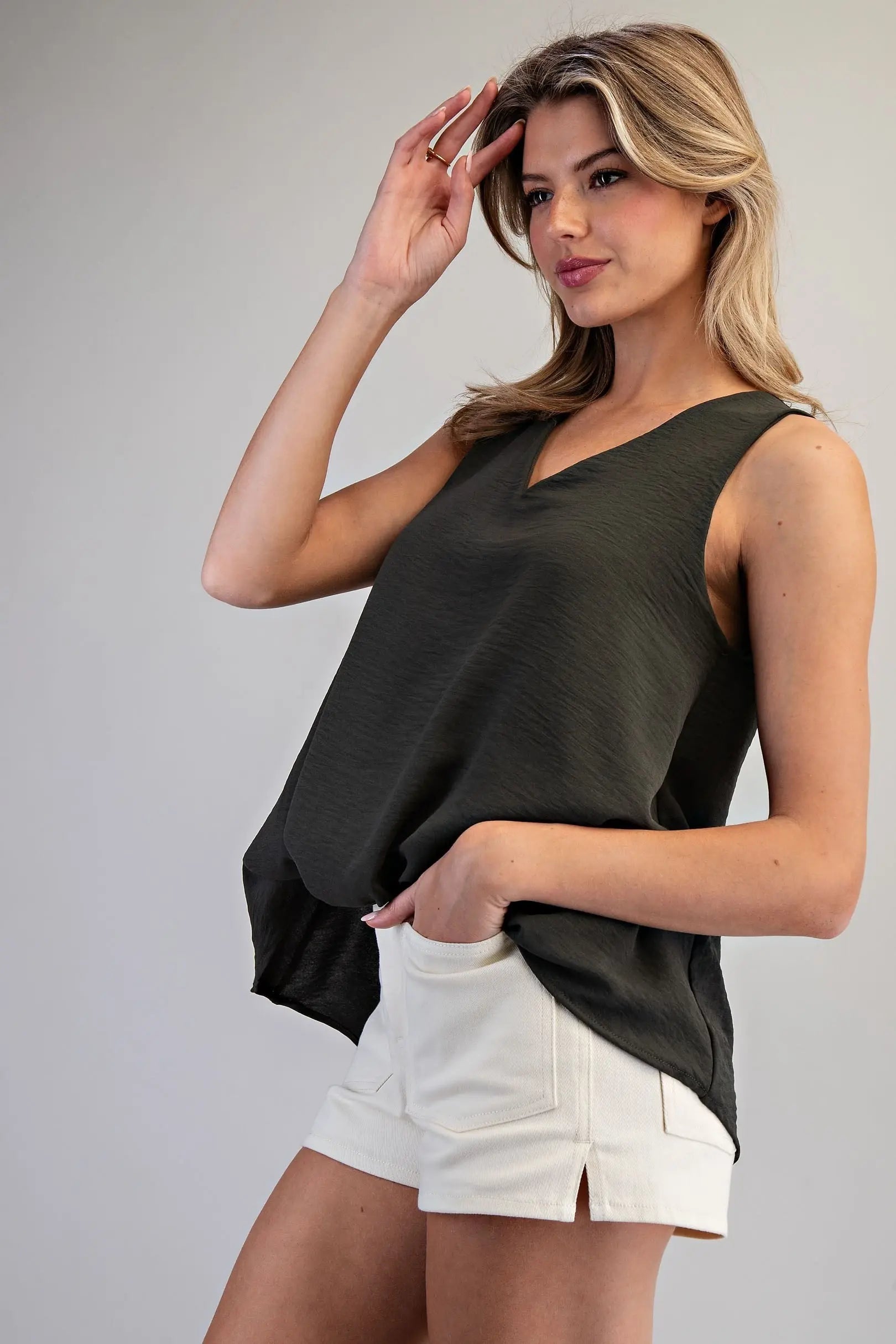 V-Neck Sleeveless Bubble Blouse