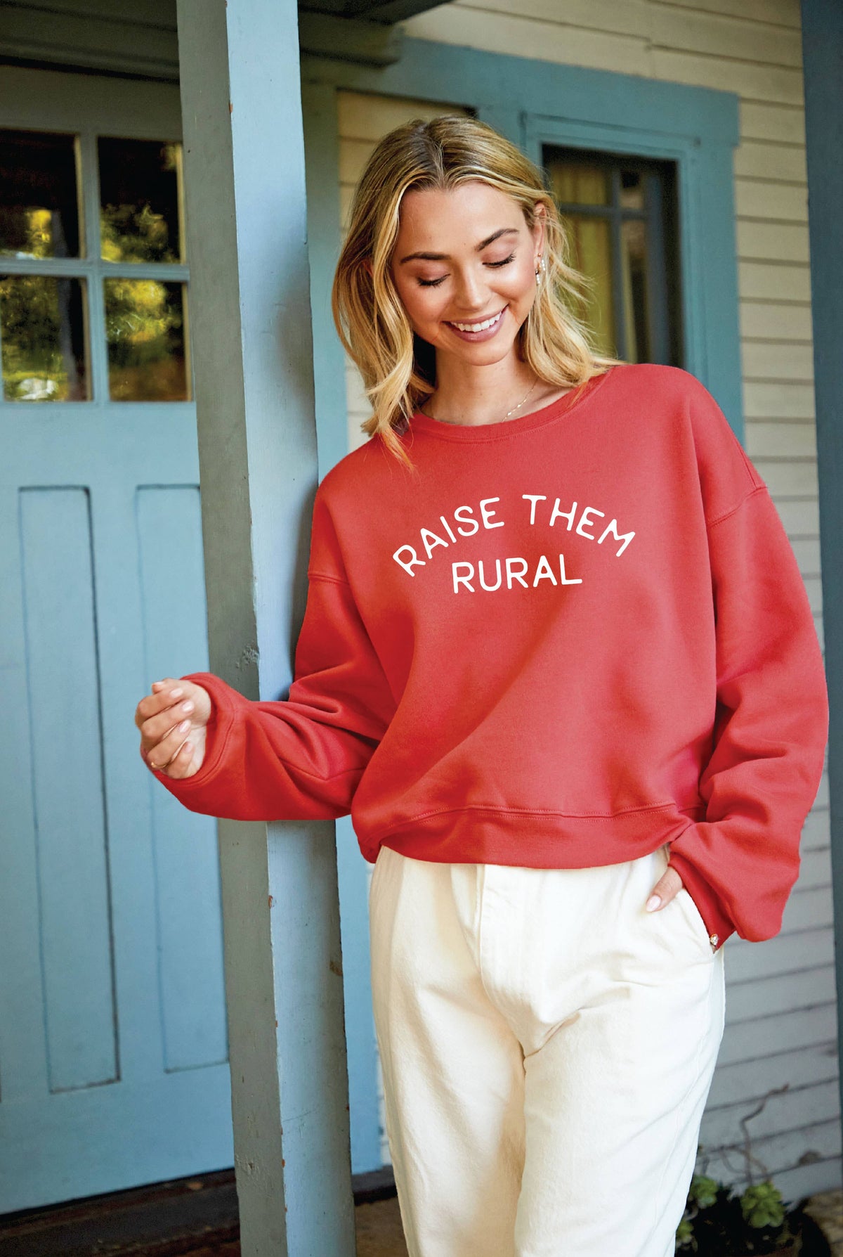 RAISE THEM RURAL Mid Graphic Sweatshirt