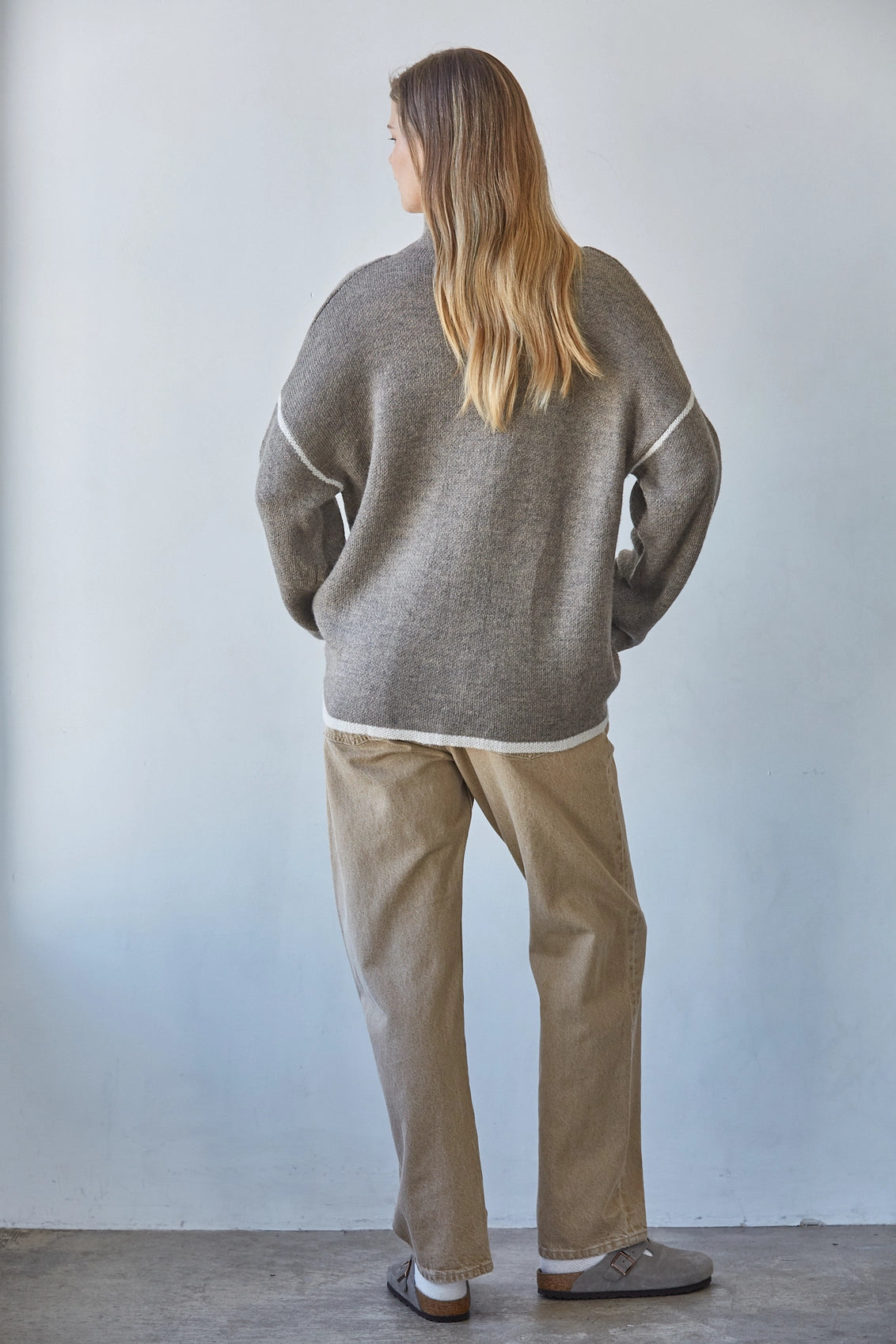 Contrast Clause Sweater