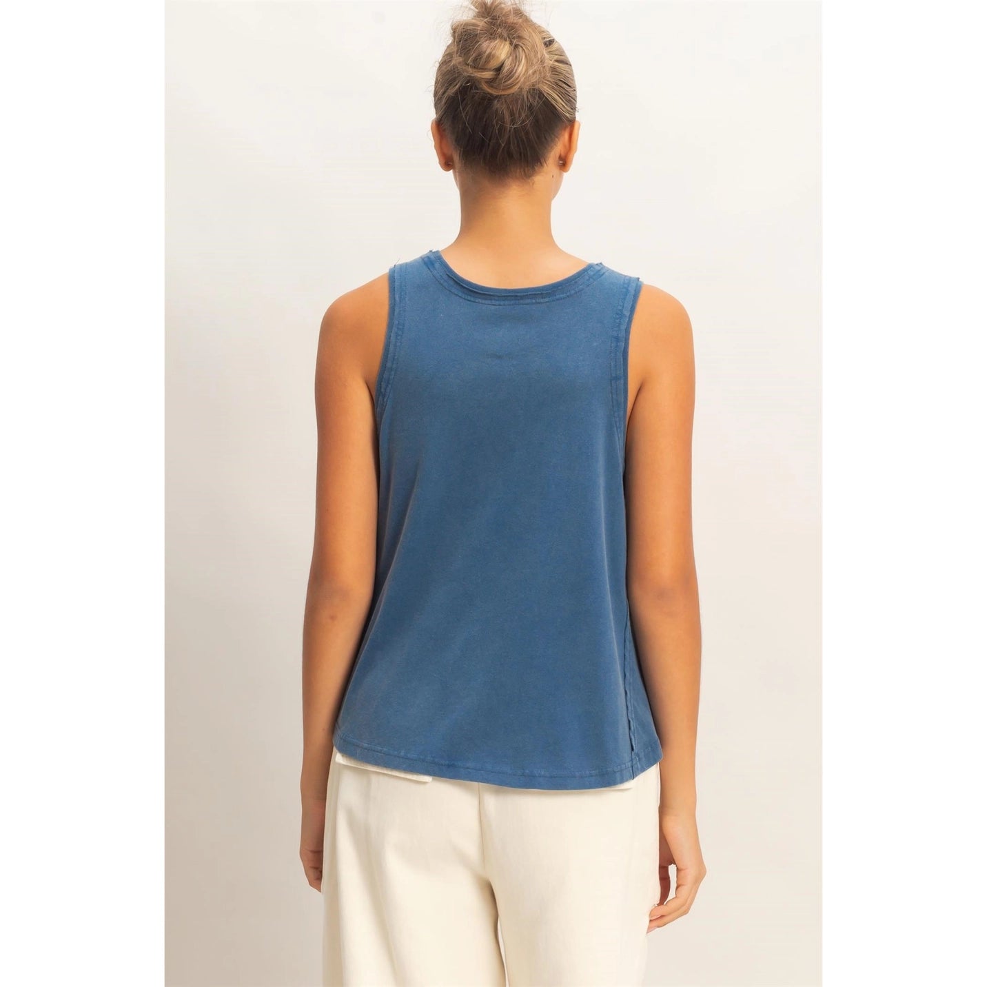 Raw Edge Details Sleeveless Top