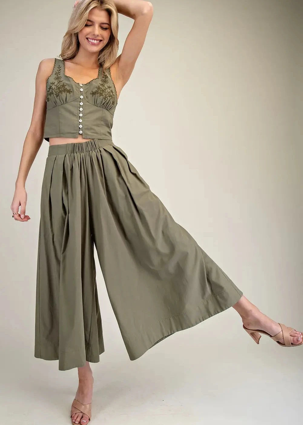 Solid Wide Leg Cropped Pants