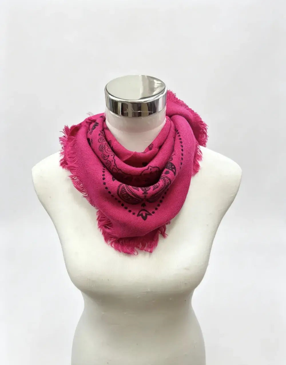 Small square scarf with bandana print: Brown
