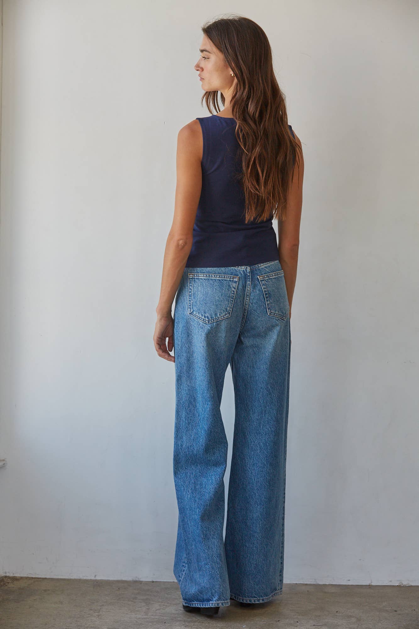 Knit Cotton Spandex Boat Neck Sleeveless Top