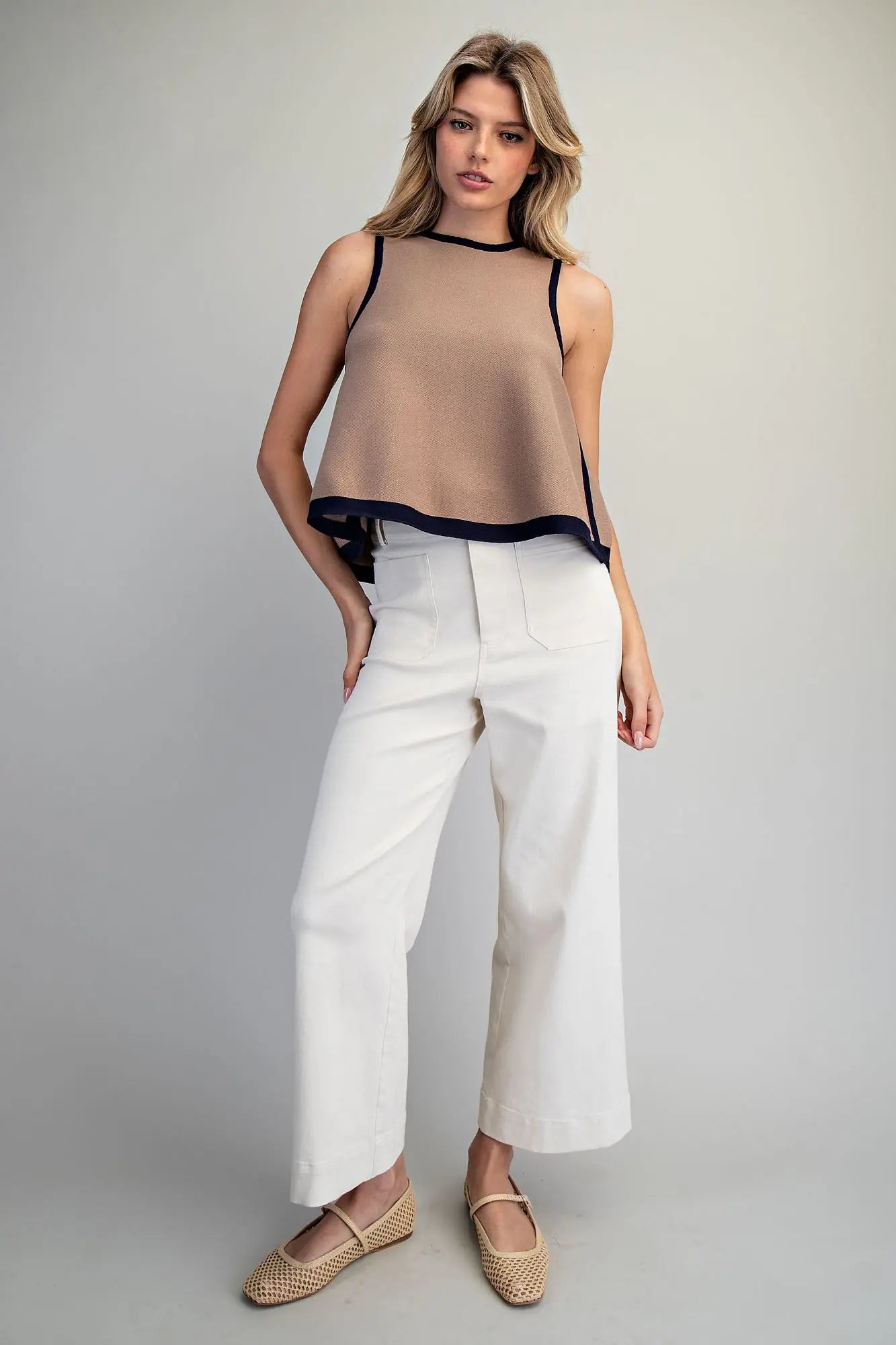 Contrast Trim Sleeveless Knit Top