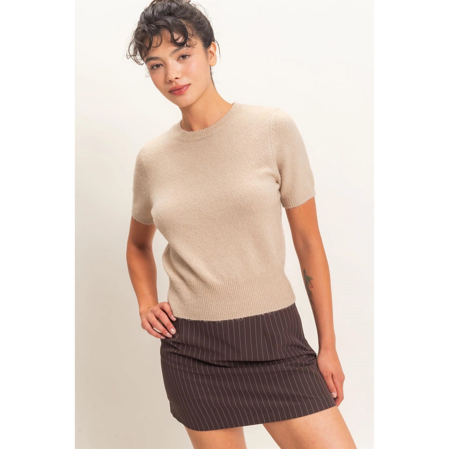 Crew Neck Short Sleeve Knit Top