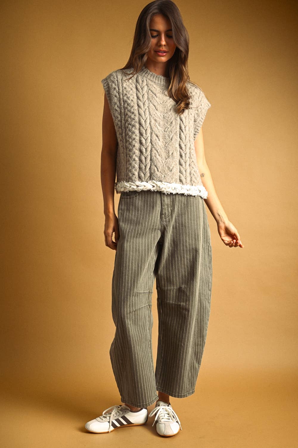 P6184   PINSTRIPED PATTERN BARREL PANTS