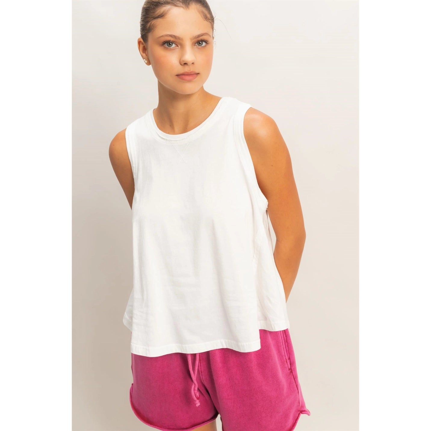 Raw Edge Details Sleeveless Top