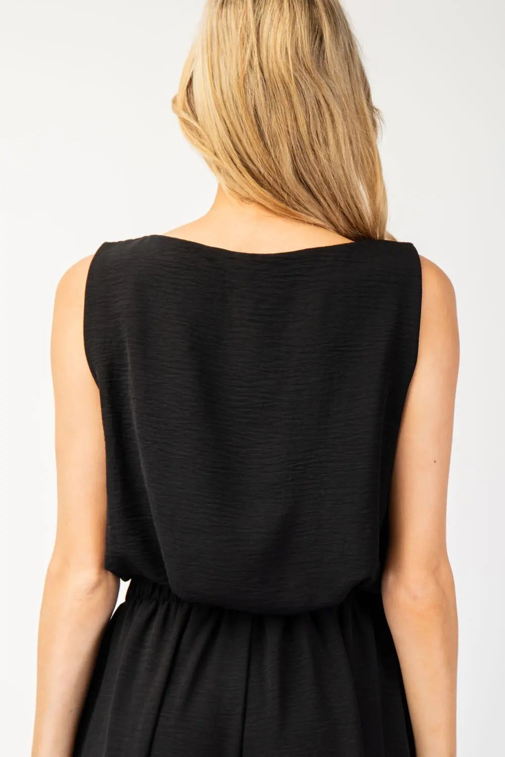 Solid Sleeveless Bubble Crop