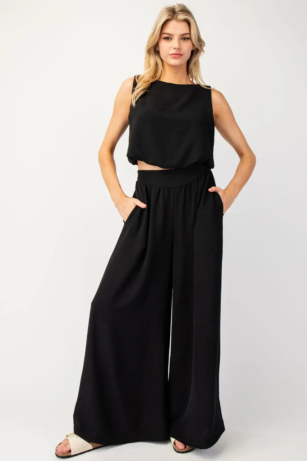 Solid Sleeveless Bubble Crop