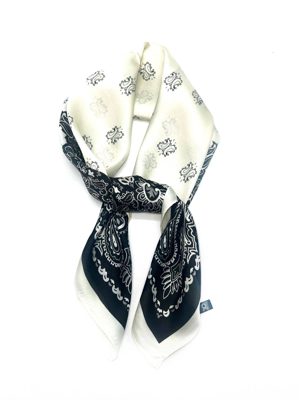 Silk Scarf 70x70 paisley pattern