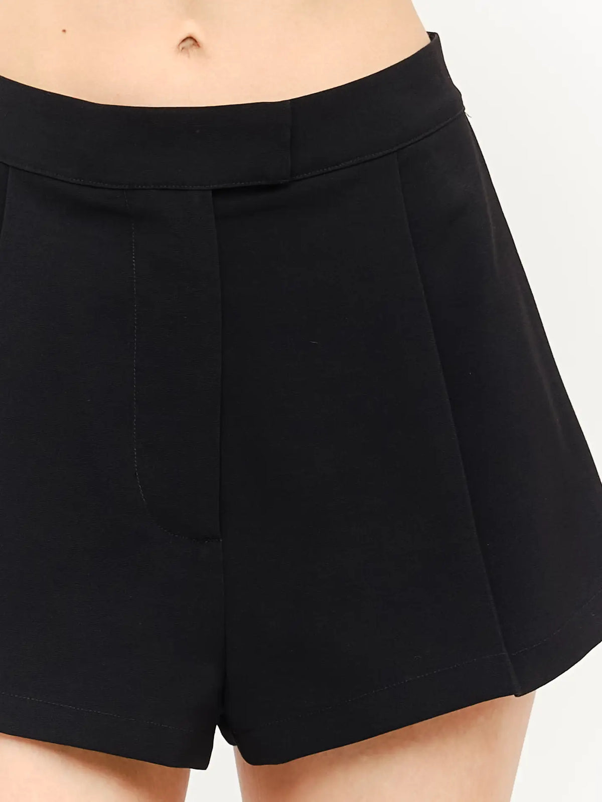 Audrey High Waisted Pleat Short