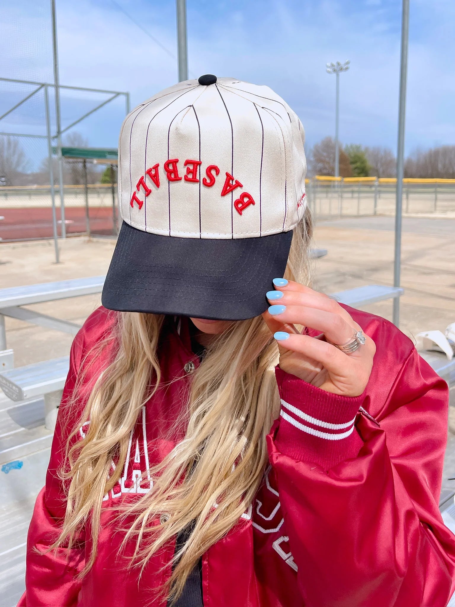 BASEBALL Stripe Vintage Trucker Hat