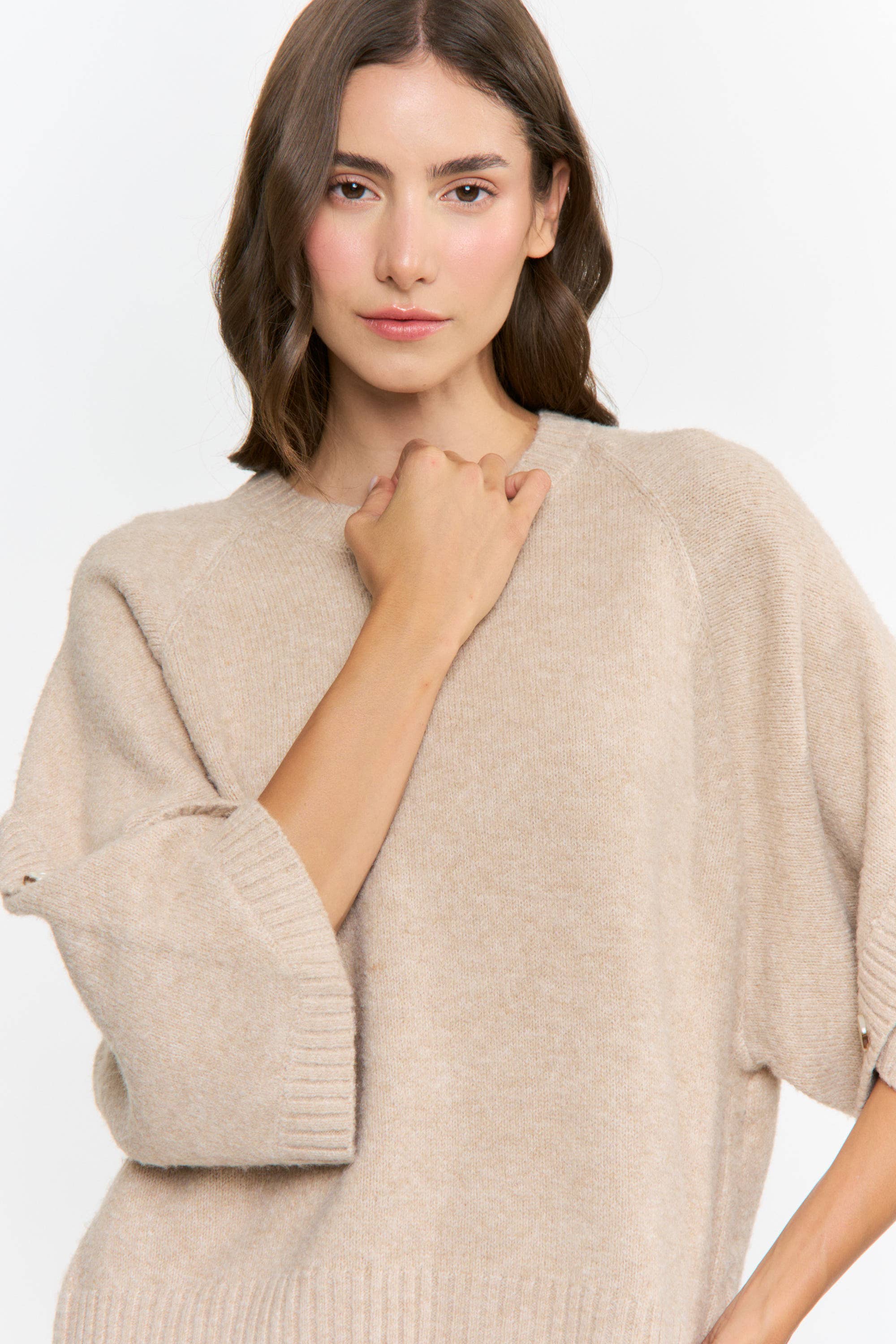 CJW27001 BUTTON SLEEVE KNIT PULLOVER
