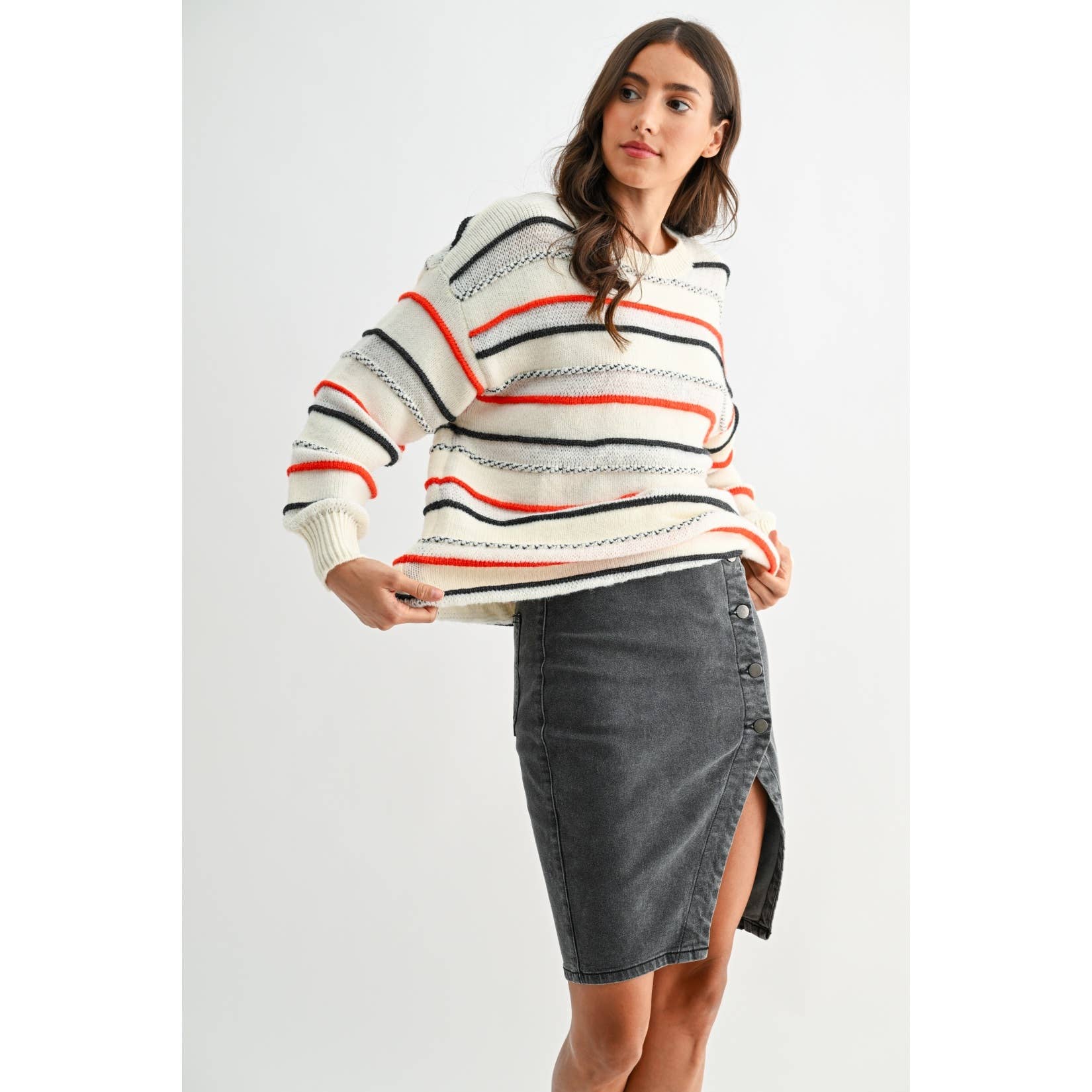 WASHED DARK GREY BUTTON SLIT HIGH-RISE DENIM SKIRT