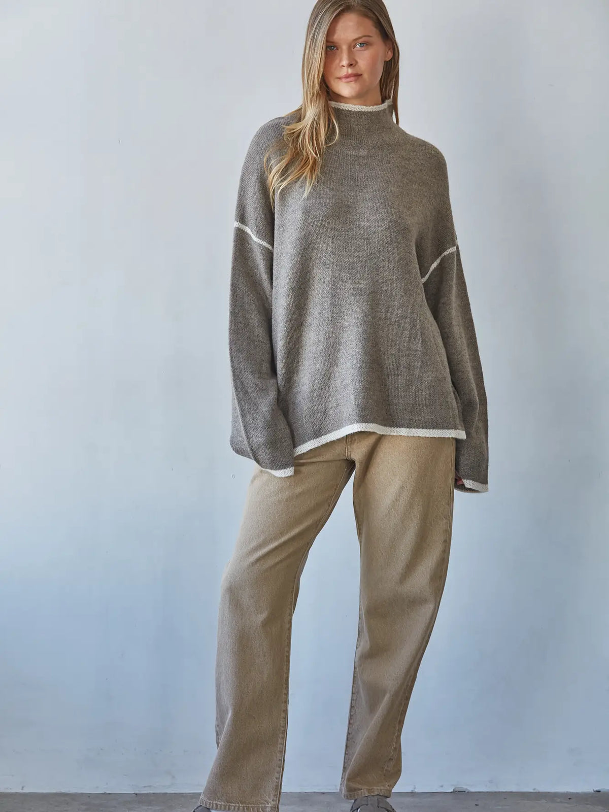 Contrast Clause Sweater