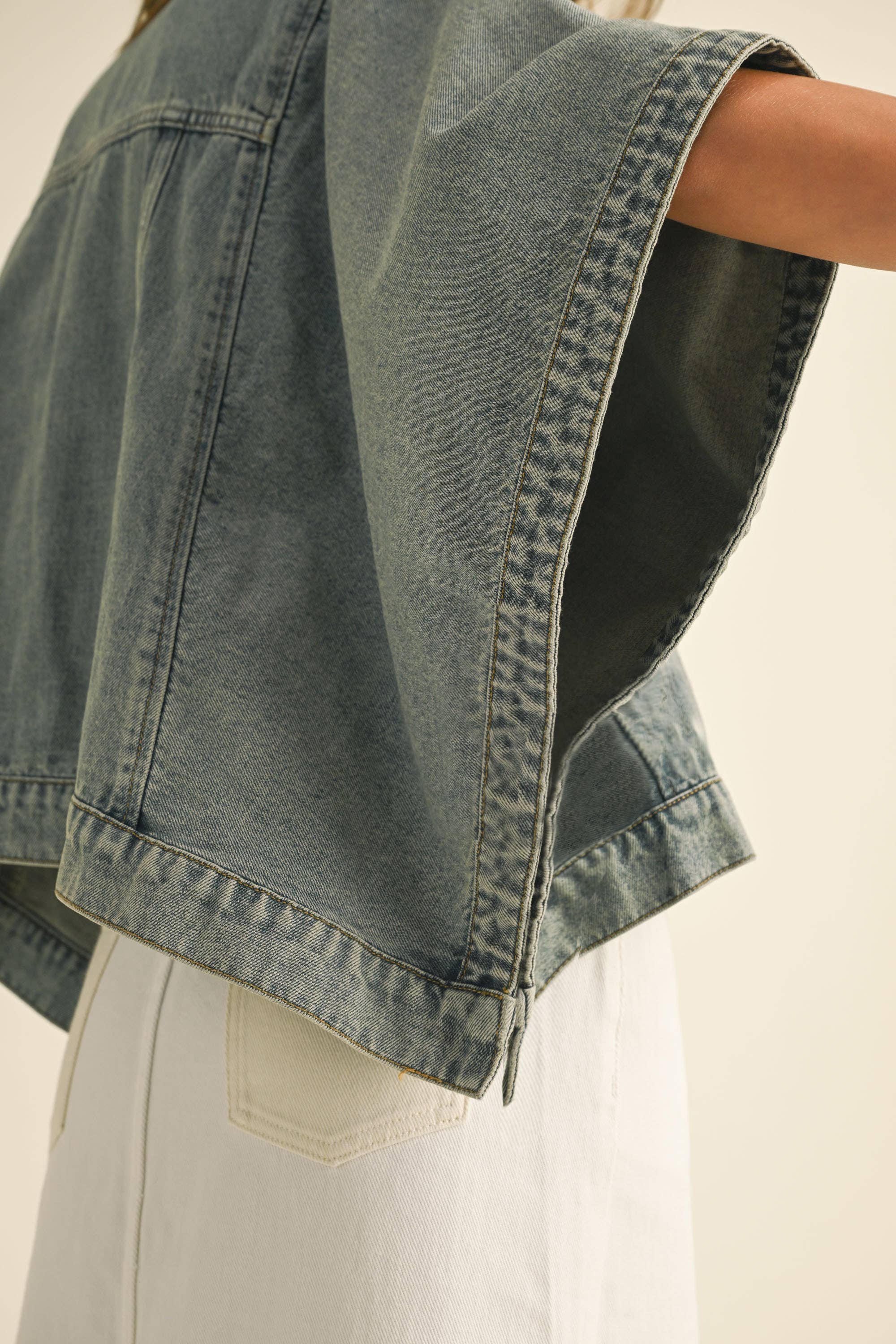 J3963   CAPE STYLE DENIM JACKET