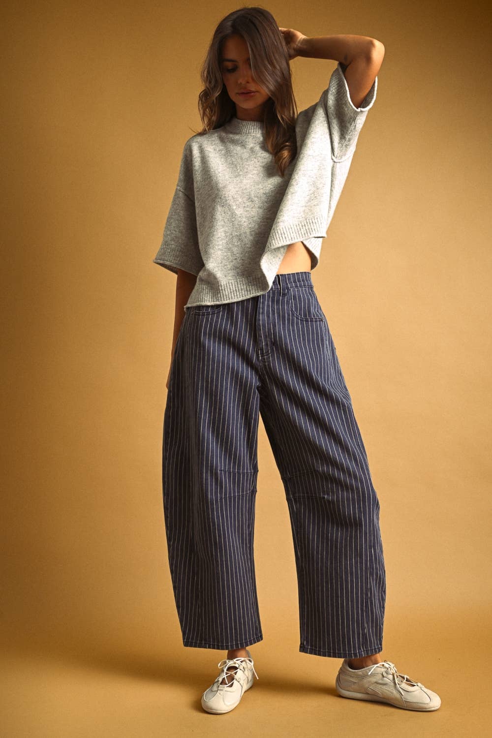 P6184   PINSTRIPED PATTERN BARREL PANTS